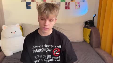 Arthur online show from 04-09-26, 04:23