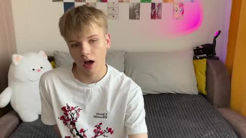 Arthur online show from 04-13-26, 03:39