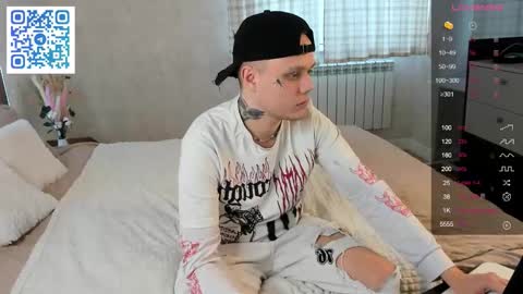 Mett online show from 11-10-25, 08:02