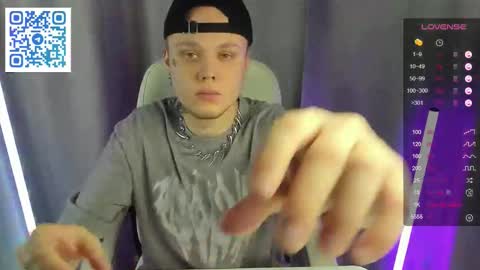 Mett online show from 11-25-25, 06:02