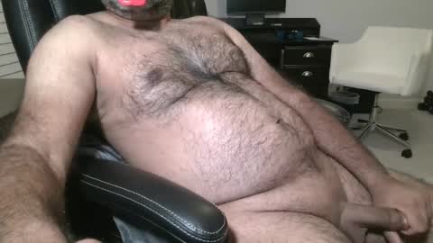 Snapshot of metter26 chatting on 10-09-25, 12:30 atx guy online show from 10-09-25, 12:30