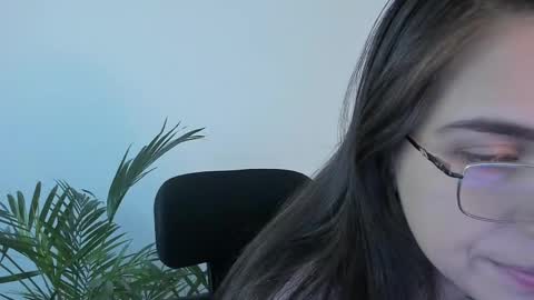 Snapshot of meurief chatting on 05-28-26, 11:07 Meurif online show from 05-28-26, 11:07