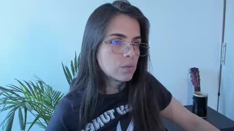Snapshot of meurief chatting on 06-11-26, 05:55 Meurif online show from 06-11-26, 05:55