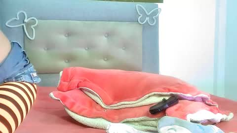 mew_alix online show from 02-09-26, 02:10