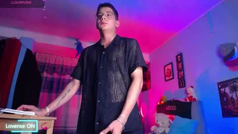 Snapshot of mexican_cum chatting on 11-14-25, 03:49 Jhon online show from 11-14-25, 03:49