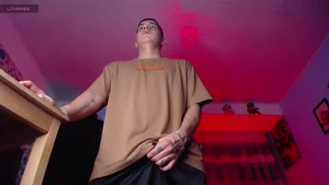 Snapshot of mexican_cum chatting on 06-16-26, 01:19 Jhon online show from 06-16-26, 01:19