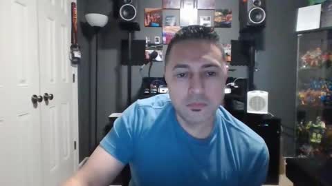 Snapshot of mexirican80 chatting on 02-06-26, 05:16 The MexiRican online show from 02-06-26, 05:16