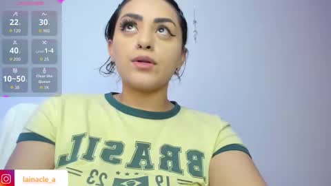 Snapshot of mexitalyguitarist chatting on 10-16-25, 05:19 Booniee online show from 10-16-25, 05:19