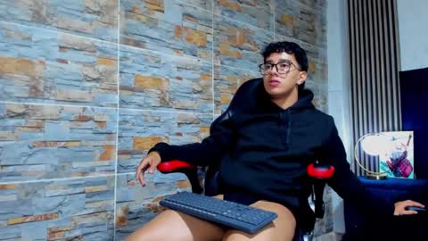 mexwilliams online show from 10-28-25, 12:52