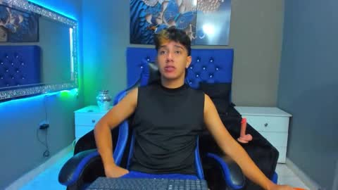 mexwilliams online show from 11-27-25, 01:13