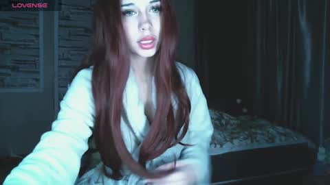 Snapshot of mezzalunaa chatting on 02-24-25, 03:20 vollmond online show from 02-24-25, 03:20