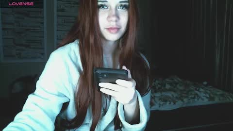 Snapshot of mezzalunaa chatting on 02-24-25, 10:25 vollmond online show from 02-24-25, 10:25
