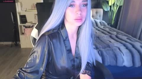 Snapshot of mezzalunaa chatting on 10-02-25, 05:14 vollmond online show from 10-02-25, 05:14