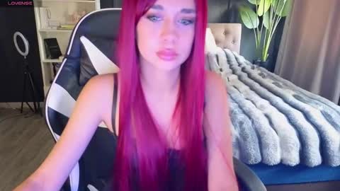 Snapshot of mezzalunaa chatting on 10-07-25, 07:27 vollmond online show from 10-07-25, 07:27