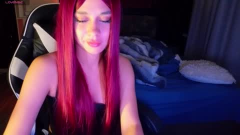 Snapshot of mezzalunaa chatting on 10-10-25, 08:08 vollmond online show from 10-10-25, 08:08