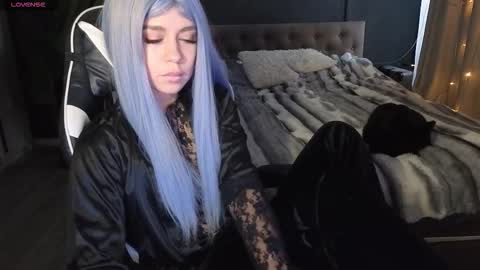 Snapshot of mezzalunaa chatting on 02-10-26, 04:49 vollmond online show from 02-10-26, 04:49