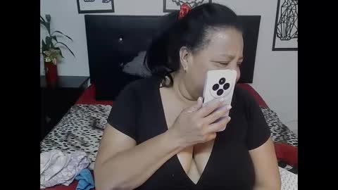 mhia1972 online show from 11-22-25, 06:07