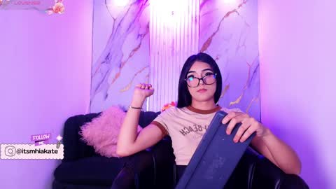 Mhia Kate online show from 04-25-26, 12:08