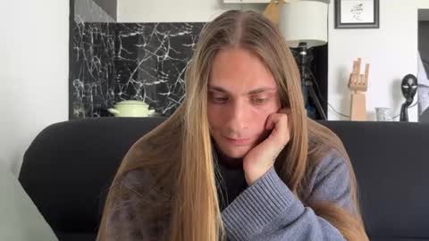 Snapshot of mi_chyort chatting on 04-24-26, 01:57 Misha online show from 04-24-26, 01:57