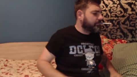 Mia online show from 10-26-25, 11:53