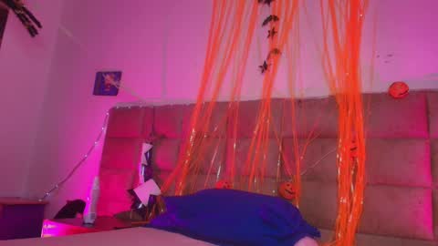 Emi online show from 10-26-25, 07:20