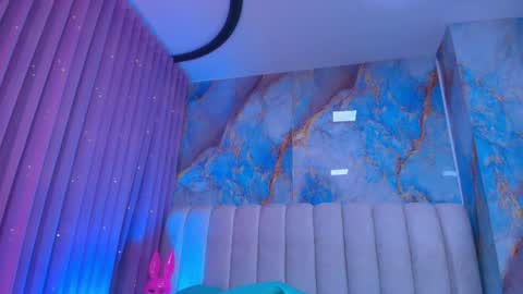 Emi online show from 04-13-26, 07:19