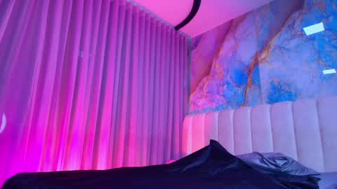 Emi online show from 04-28-26, 07:19