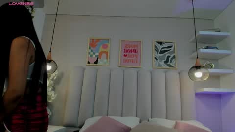 mia__bailey_ online show from 04-20-26, 03:09