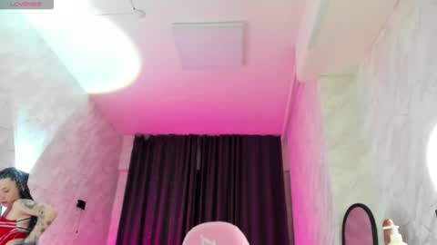 Mia  GMT7 Mon Tue Wen Thur 1000am-0300pm Sat 0300am-0900am online show from 11-09-25, 12:42