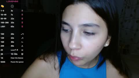 Snapshot of mia__lopez_ chatting on 12-19-24, 04:13 Mia online show from 12-19-24, 04:13
