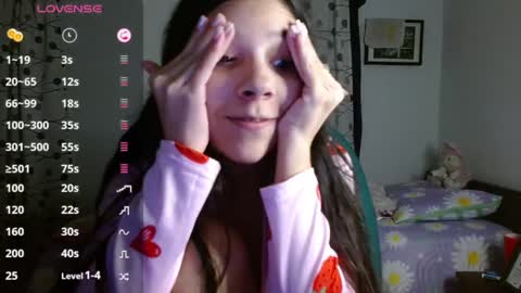 Snapshot of mia__lopez_ chatting on 01-28-25, 01:39 Mia online show from 01-28-25, 01:39