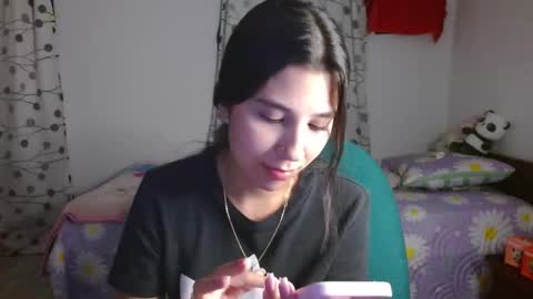 Snapshot of mia__lopez_ chatting on 02-27-25, 01:05 Mia online show from 02-27-25, 01:05