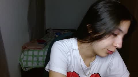 Snapshot of mia__lopez_ chatting on 09-30-25, 03:00 Mia online show from 09-30-25, 03:00