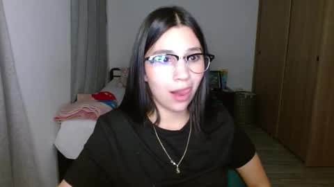 Snapshot of mia__lopez_ chatting on 10-25-25, 03:58 Mia online show from 10-25-25, 03:58