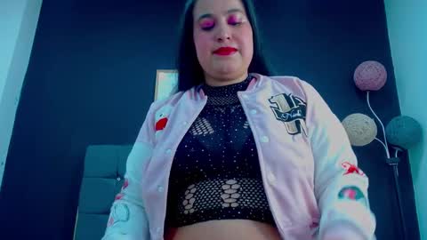 Snapshot of mia__xx1 chatting on 09-29-25, 09:30 C A L L  M E  M I A  online show from 09-29-25, 09:30