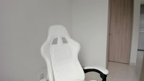 Mia adams  online show from 03-07-25, 05:06