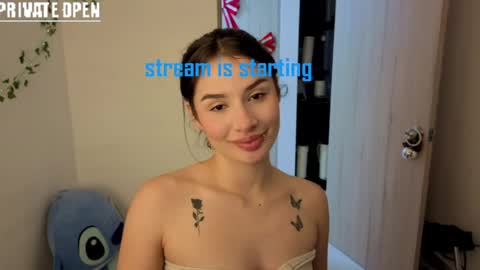 Mia adams  online show from 04-28-26, 08:25