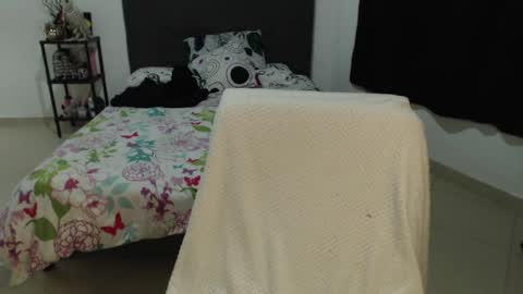 mia online show from 12-06-24, 06:04