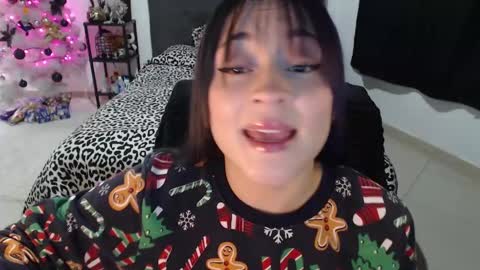 mia online show from 12-24-24, 11:00