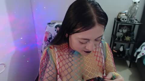 mia online show from 01-31-25, 02:04