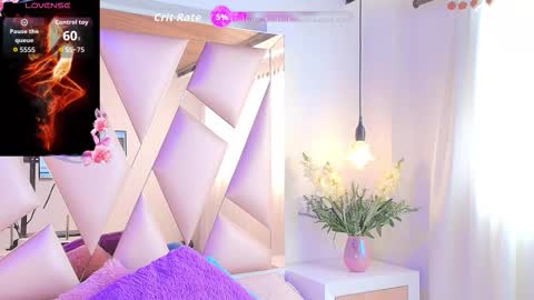 Snapshot of mia_ailyn chatting on 10-11-25, 12:58 Mia online show from 10-11-25, 12:58