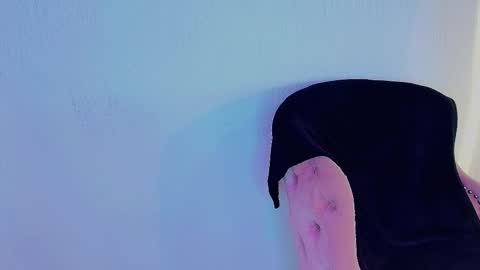 Snapshot of mia_ailyn chatting on 10-25-25, 05:48 Mia online show from 10-25-25, 05:48