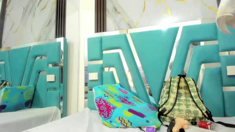 Mia online show from 12-07-24, 10:45