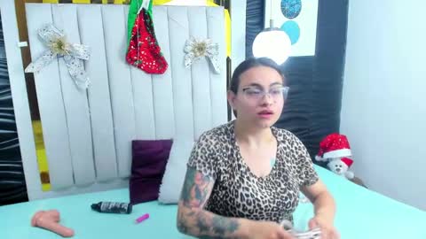 Dreams Couple online show from 12-14-24, 01:28