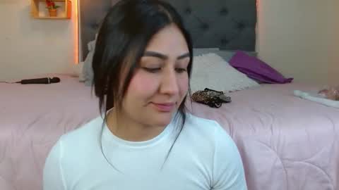 M I A  A Y R A online show from 11-23-25, 03:45