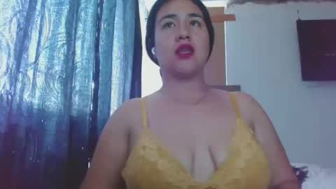 Snapshot of mia_beautiful1 chatting on 04-24-26, 07:16 mia_beautiful1 online show from 04-24-26, 07:16