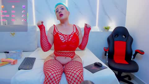 Mia  online show from 02-01-25, 11:54