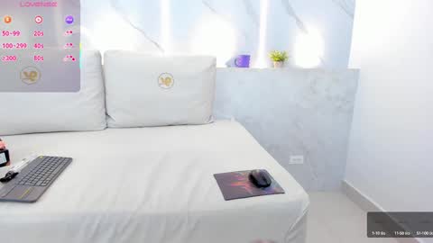 Mia  online show from 02-11-25, 03:08