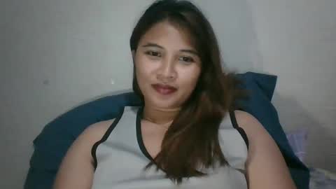 Snapshot of mia_bella04 chatting on 01-20-25, 03:26 mia_bella04 online show from 01-20-25, 03:26