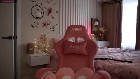 Snapshot of mia_bellamy chatting on 03-07-26, 06:43 Just call me Kitty online show from 03-07-26, 06:43